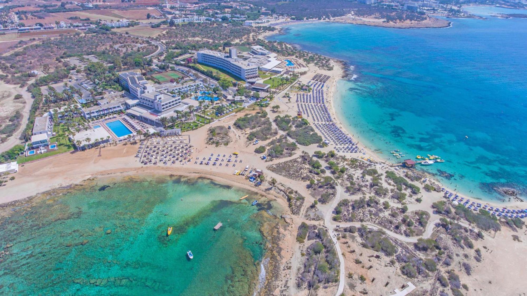 Отель Dome Marina & 4*