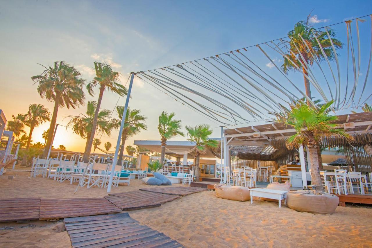 Dome Marina & מלון איה נאפה